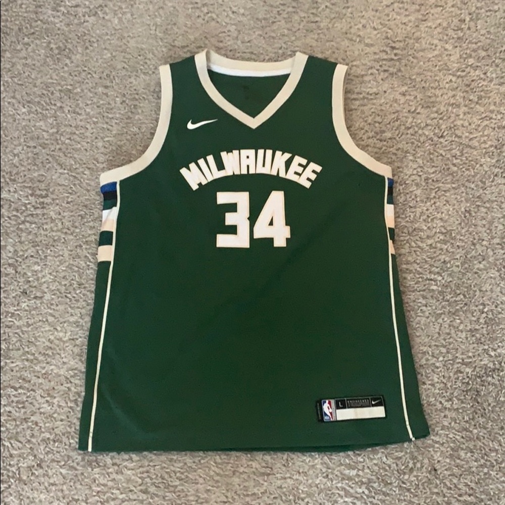 Giannis Antetokounmpo Jersey